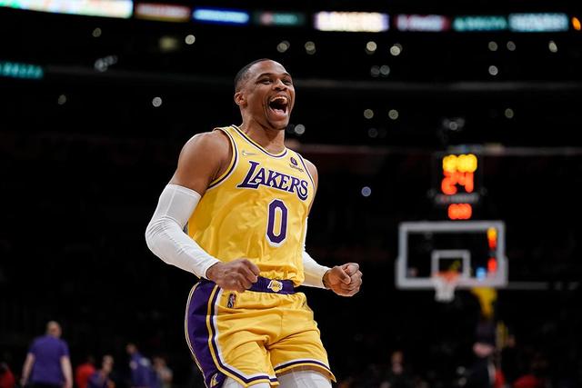 欧联杯-B费绝杀马奎尔失误 曼联2-1格拉斯哥流浪