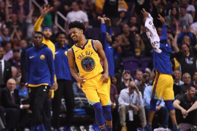 香港屋邨篮球青年访京 名宿马布里现场暖心指导